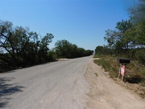 136 Bullfrog Holler Rd in Dale, TX - Building Photo - Building Photo