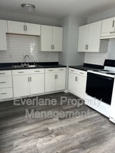 6713 E 52nd St. in Indianapolis, IN - Building Photo - Building Photo