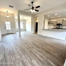 2397 Metcalf Wy in Southaven, MS - Building Photo - Building Photo