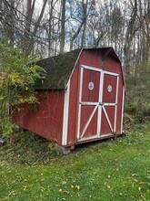 27 E Sterling Rd in Newfoundland, PA - Building Photo - Building Photo
