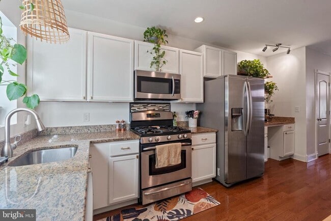 431 S Robinson St in Baltimore, MD - Building Photo - Building Photo