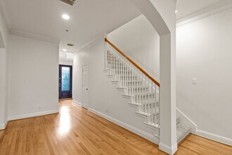 5351 McCulloch Cir in Houston, TX - Building Photo - Building Photo