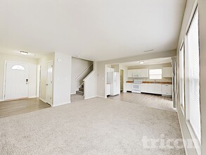 3203 Brandenburg Dr in Indianapolis, IN - Foto de edificio - Building Photo