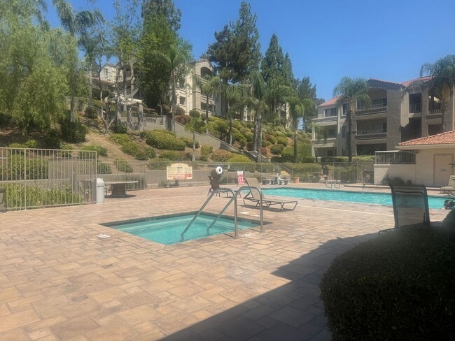 property at 1030 Vista del Cerro Vis