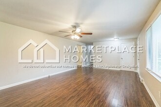 4915 Jaysue St in Anderson, IN - Foto de edificio - Building Photo