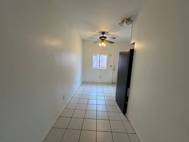 735 Genevieve St in Solana Beach, CA - Building Photo - Building Photo