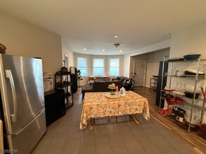25 Treacy Ave in Newark, NJ - Building Photo - Building Photo