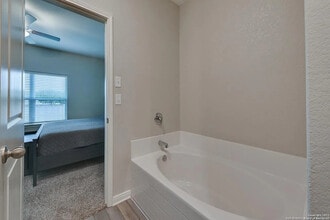 6406 Underwood Way in San Antonio, TX - Building Photo - Building Photo