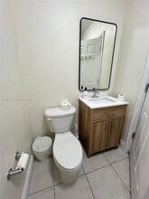 2315 Taylor St in Hollywood, FL - Building Photo - Building Photo
