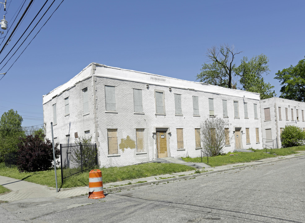 Beauregard Place in Memphis, TN - Building Photo