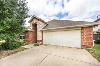 9701 Sinclair St in Fort Worth, TX - Building Photo - Building Photo