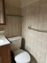 17-37 Grove St in Queens, NY - Building Photo - Building Photo