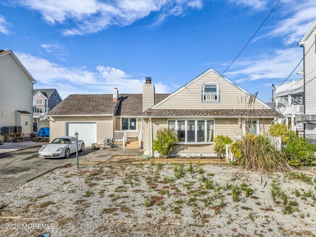 346 Silver Bay Rd in Toms River, NJ - Building Photo - Building Photo