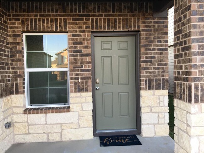 255 Dorchester Dr in Uhland, TX - Building Photo - Building Photo