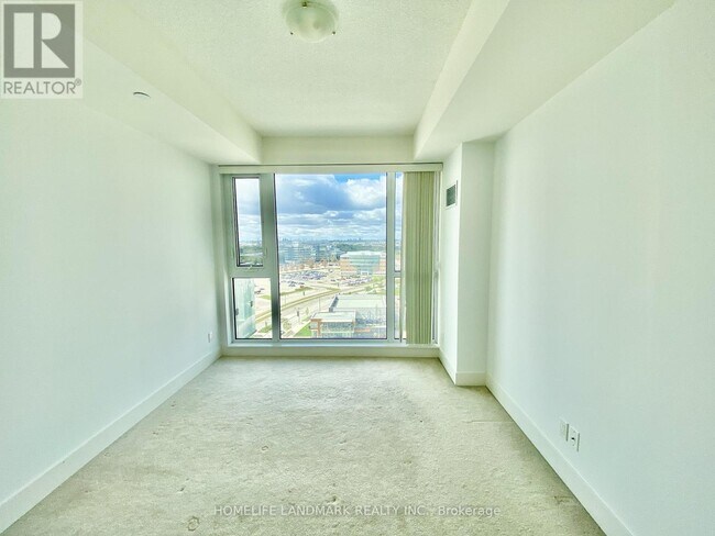 8081 Birchmount Rd in Markham, ON - Building Photo - Building Photo