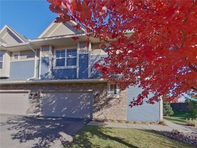 9779 5th St Ln N in Lake Elmo, MN - Building Photo - Building Photo