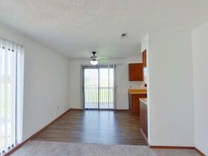 3958 N Garland Cir in Wichita, KS - Building Photo - Building Photo