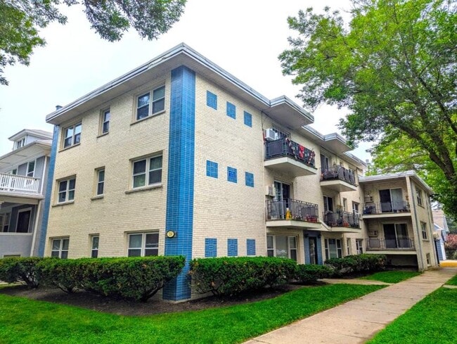 property at 7256 N Bell Ave