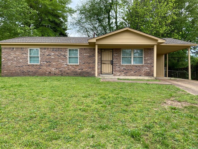 property at 6 Raymond Glade Cv