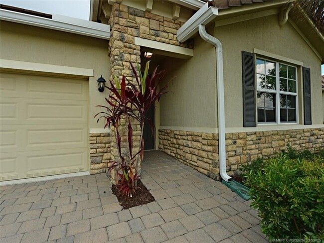 4514 NW King Ct in Jensen Beach, FL - Building Photo - Building Photo