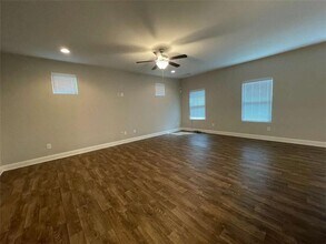 301 Omnia Ridge Way in Lawrenceville, GA - Building Photo - Building Photo