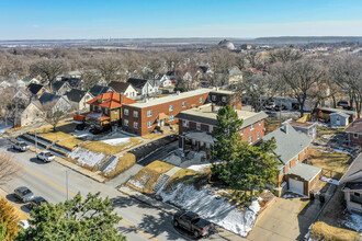 1415 Vinton St in Omaha, NE - Foto de edificio - Building Photo