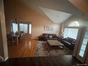 5345 S Flanders Way in Centennial, CO - Building Photo - Building Photo