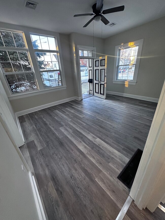 14 Commonwealth Ave, Unit 14c