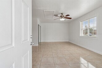 1705 W Norfolk St in Tampa, FL - Building Photo - Building Photo