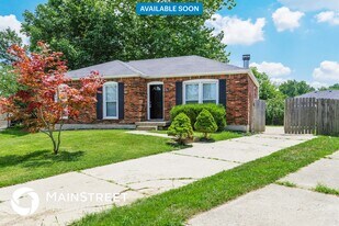 8209 Chickering Way in Louisville, KY - Building Photo