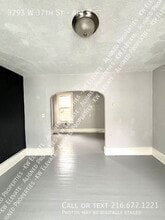 3793 W 37th St in Cleveland, OH - Building Photo - Building Photo