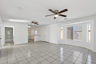 8321 W Edwards St in Peoria, AZ - Building Photo - Building Photo