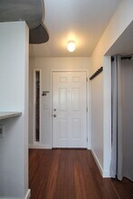 7545 N Edgewater St in Portland, OR - Building Photo - Building Photo