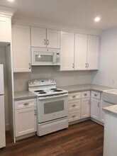 4395 Morro Dr in Woodland Hills, CA - Foto de edificio - Building Photo