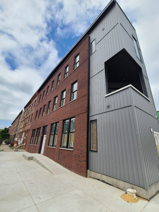 3006-08 Ridge Ave in Philadelphia, PA - Building Photo