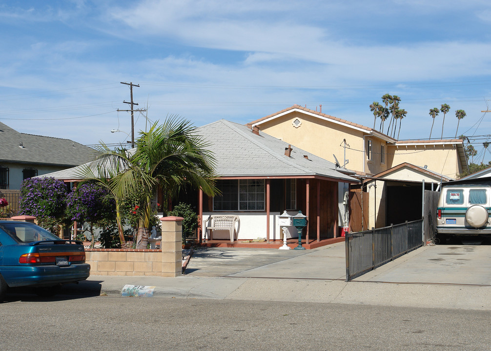 712-714 S F St in Oxnard, CA - Building Photo