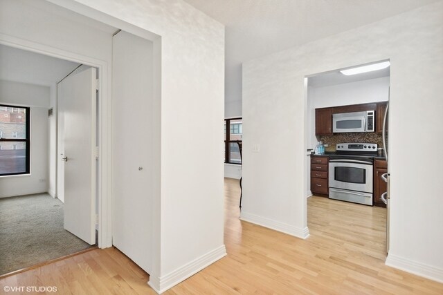 350 W Belden Ave, Unit 301 in Chicago, IL - Building Photo
