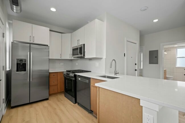 property at 432 S Maple Ave