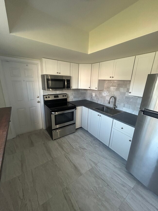 3460 32nd Ave N, Unit 101