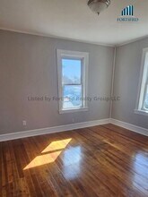 25 Saxon St in Fall River, MA - Building Photo - Building Photo