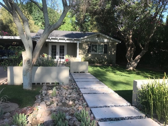 property at 1222 S Roosevelt St