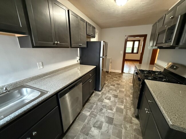 1763 Beacon St, Unit 6