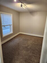 7 Western Ave in Hampden, ME - Building Photo - Building Photo