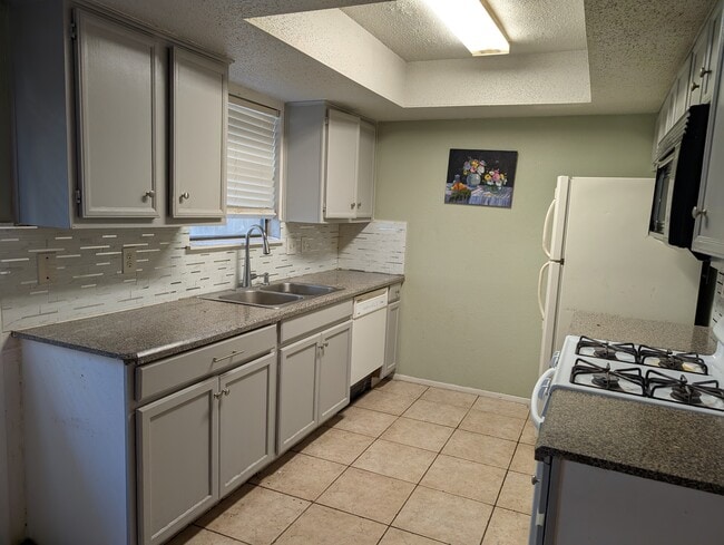 419 Meadowcreek Cir in Round Rock, TX - Foto de edificio - Building Photo