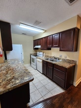 4780 Pontchartrain Dr in Slidell, LA - Foto de edificio - Building Photo