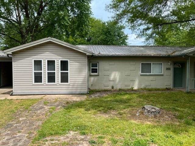 property at 302 W Crawford St