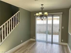 5848 Red Dawn St in North Las Vegas, NV - Building Photo - Building Photo