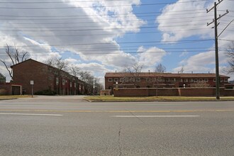 3000 Midland Ave in Toronto, ON - Building Photo - Primary Photo