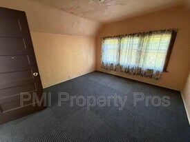 3601 W Highland Blvd in Milwaukee, WI - Building Photo