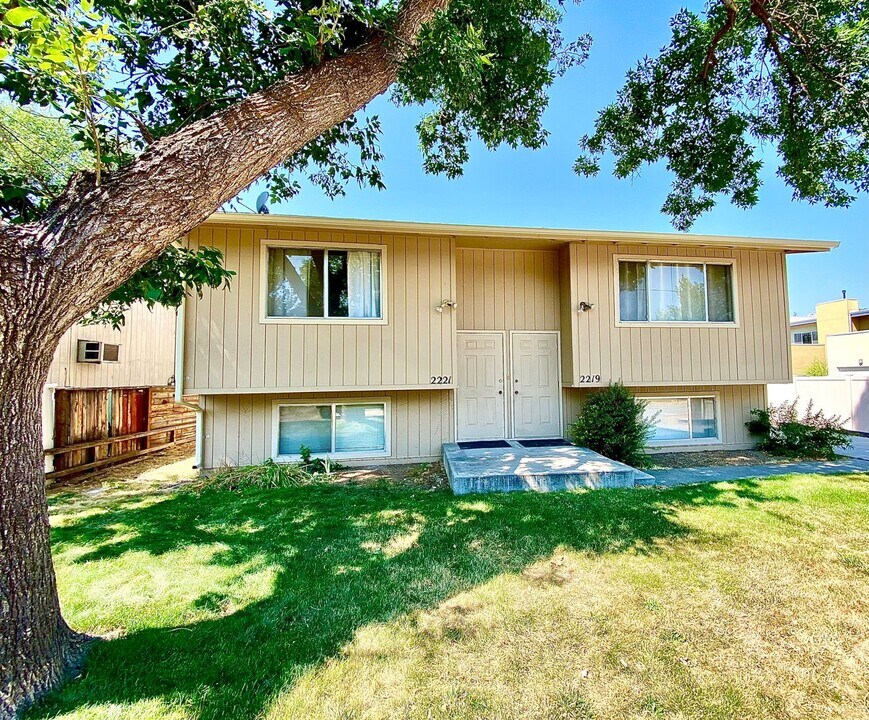 2219-2221 S Longmont Ave in Boise, ID - Building Photo